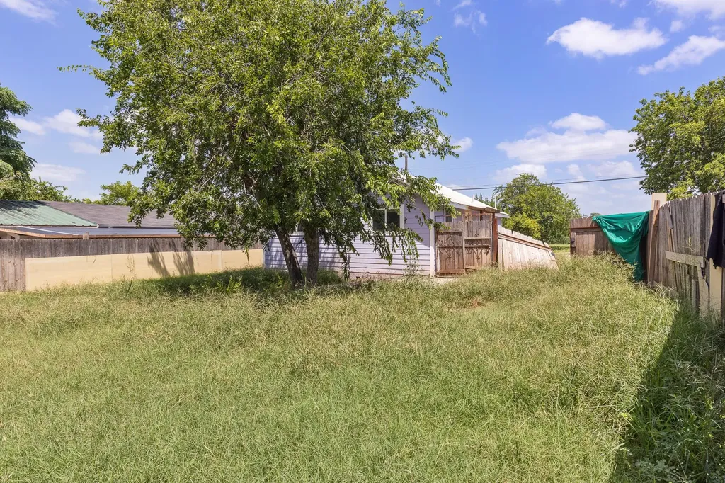 7402 Providence Avenue Austin TX 78752