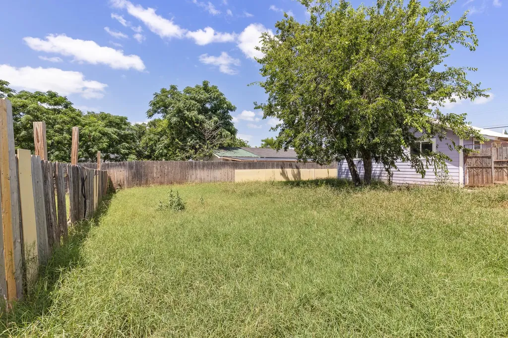 7402 Providence Avenue Austin TX 78752