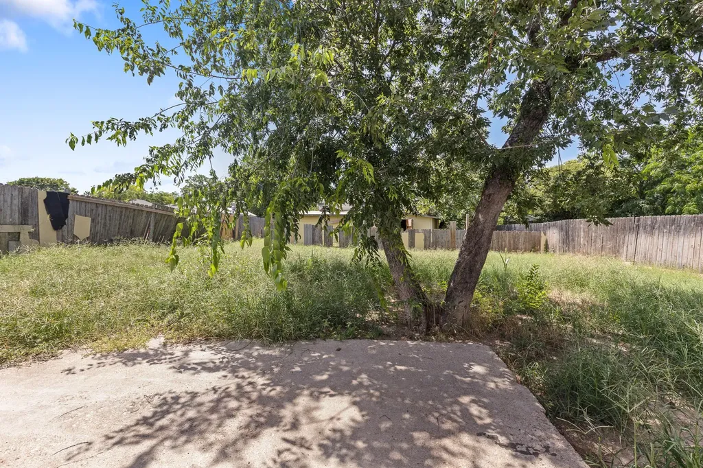 7402 Providence Avenue Austin TX 78752