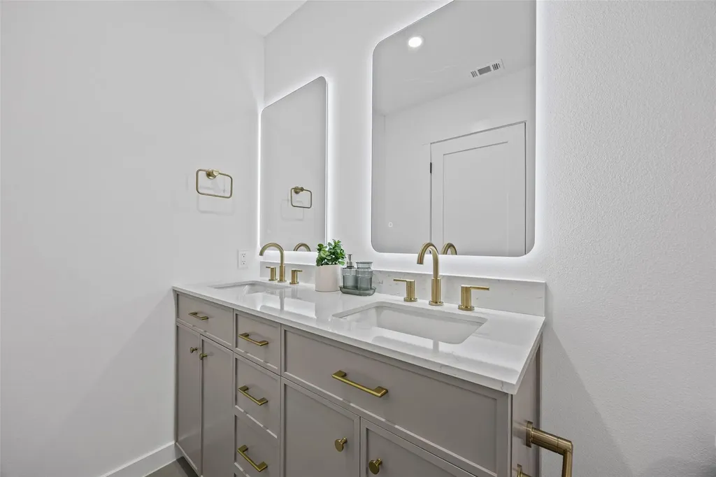 6507 Pevensey Drive Austin TX 78745