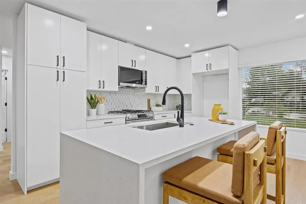 6507 Pevensey Drive Austin TX 78745