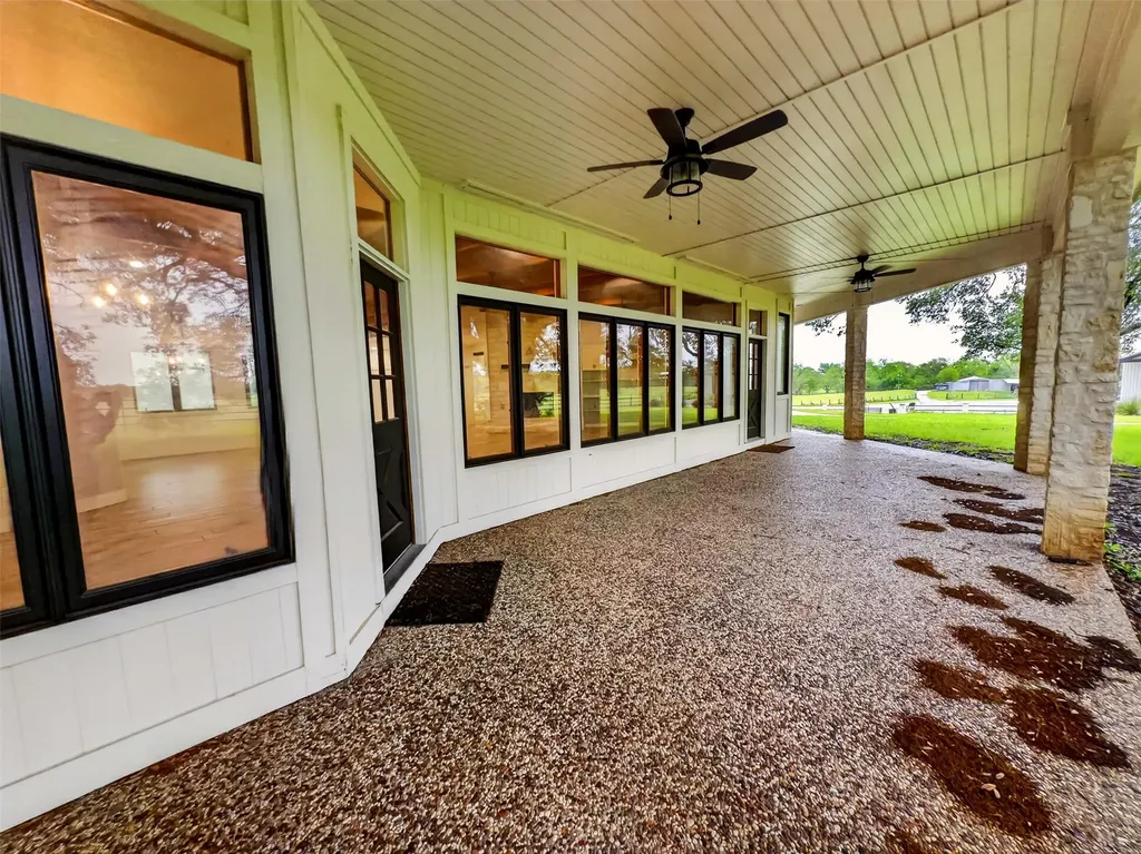 6106 SE Fm Ranch Holland TX 76534