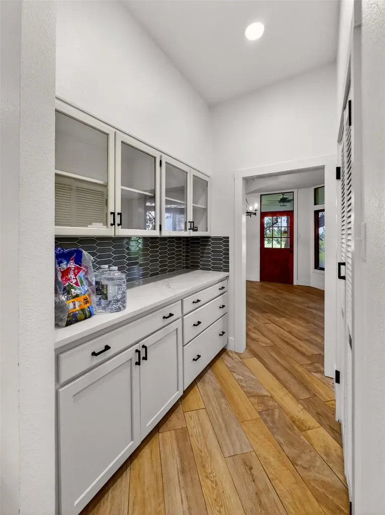 6106 SE Fm Ranch Holland TX 76534