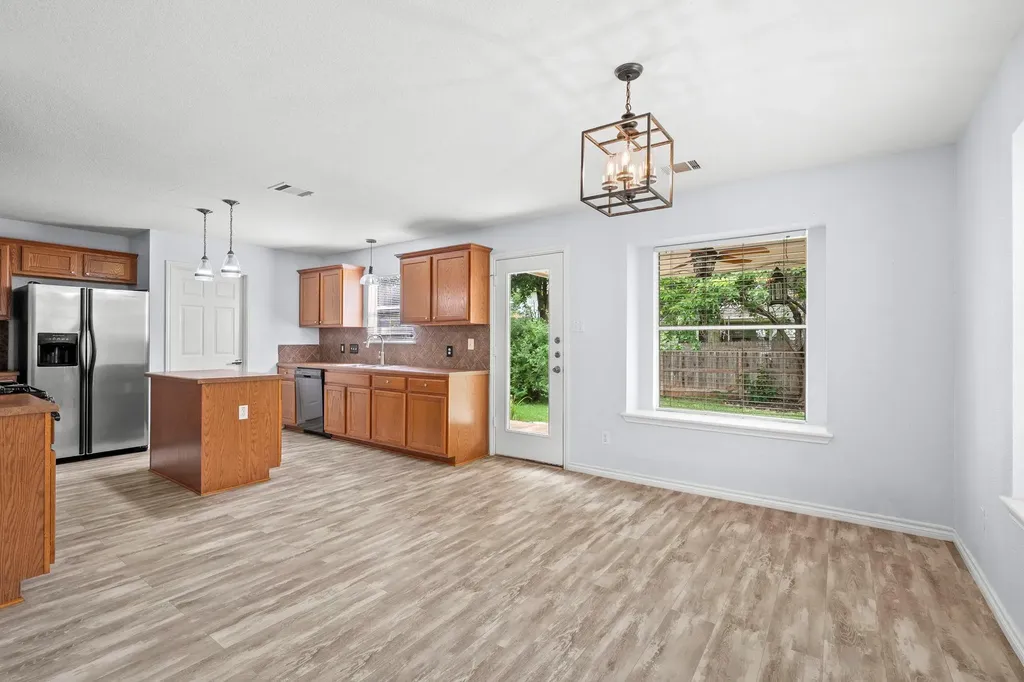 2706 Turtle River Drive Leander TX 78641
