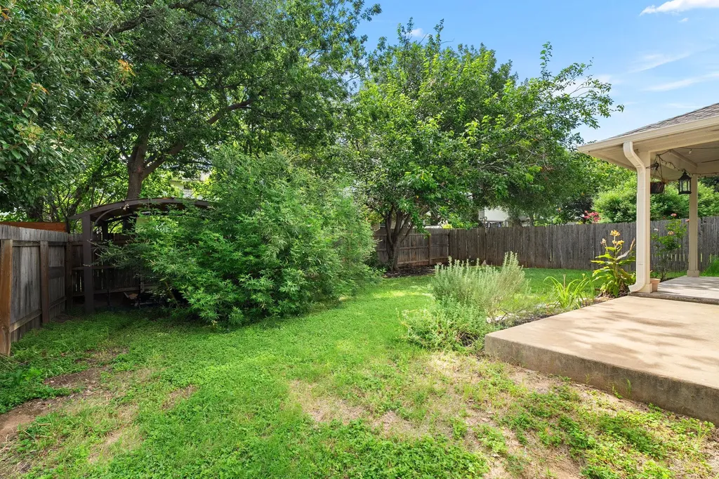 2706 Turtle River Drive Leander TX 78641