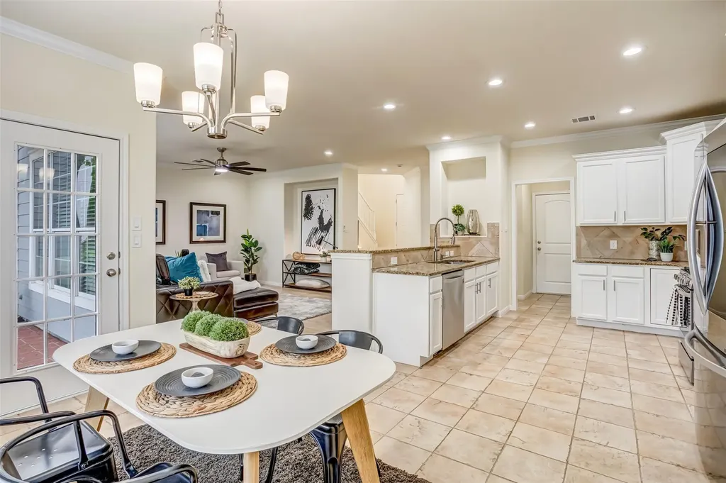 6715 Windrift Way Austin TX 78745