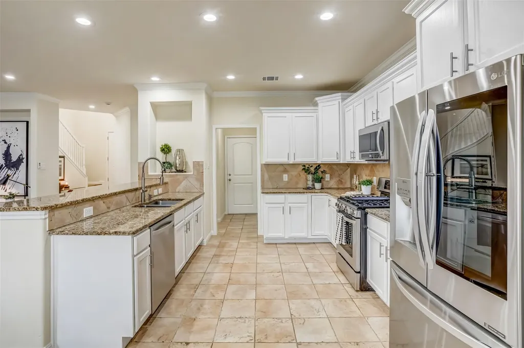 6715 Windrift Way Austin TX 78745