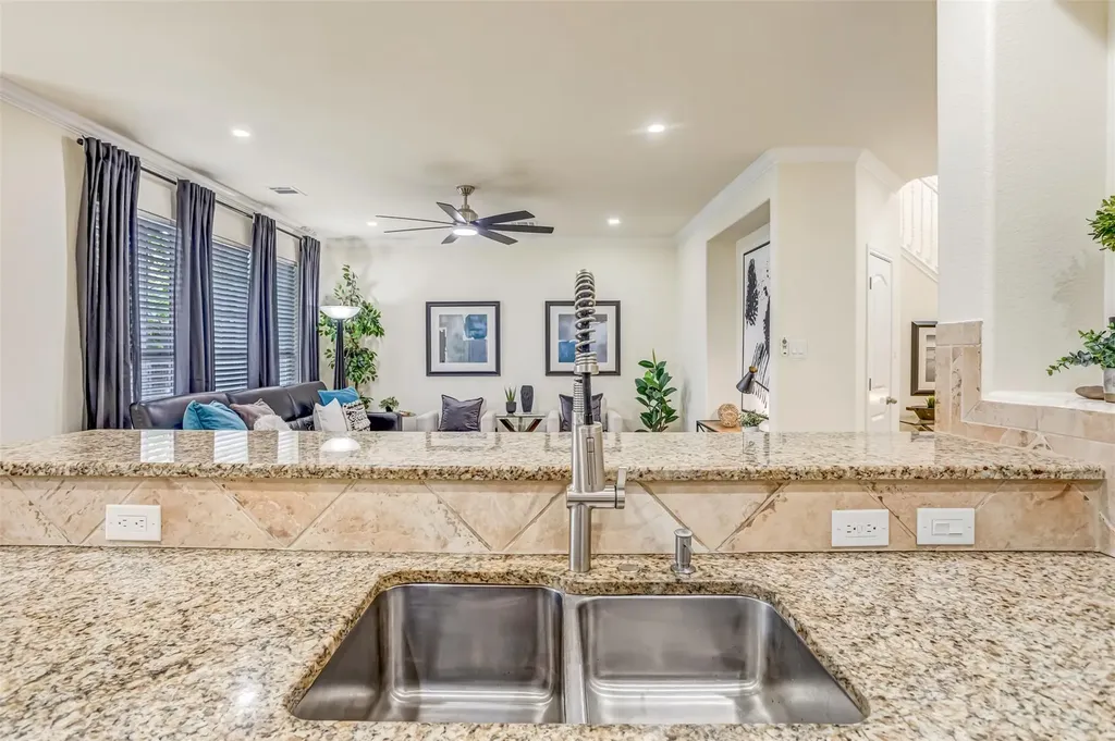 6715 Windrift Way Austin TX 78745