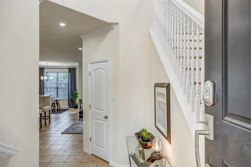 6715 Windrift Way Austin TX 78745
