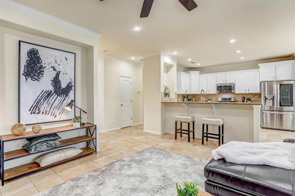 6715 Windrift Way Austin TX 78745