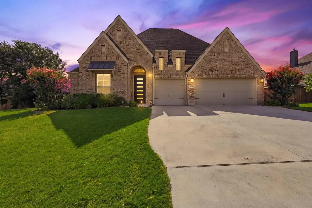 475 Desert Willow Way Austin TX 78737