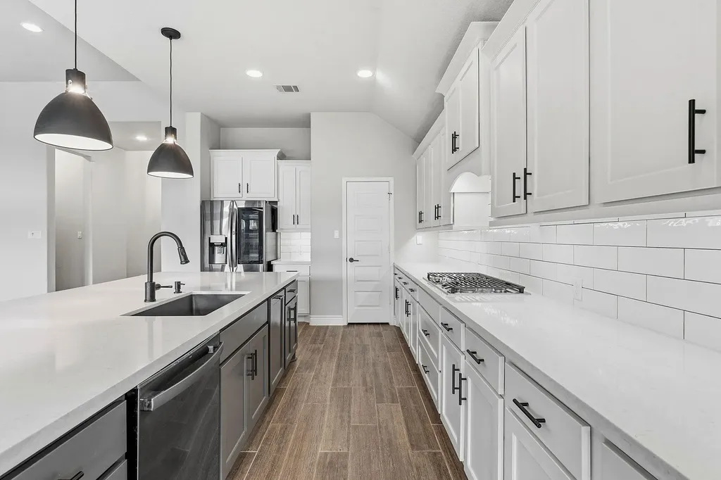 475 Desert Willow Way Austin TX 78737