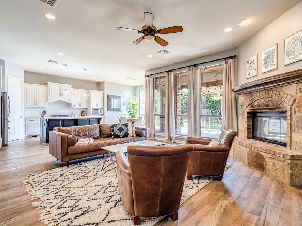 100 Empire Court Austin TX 78737