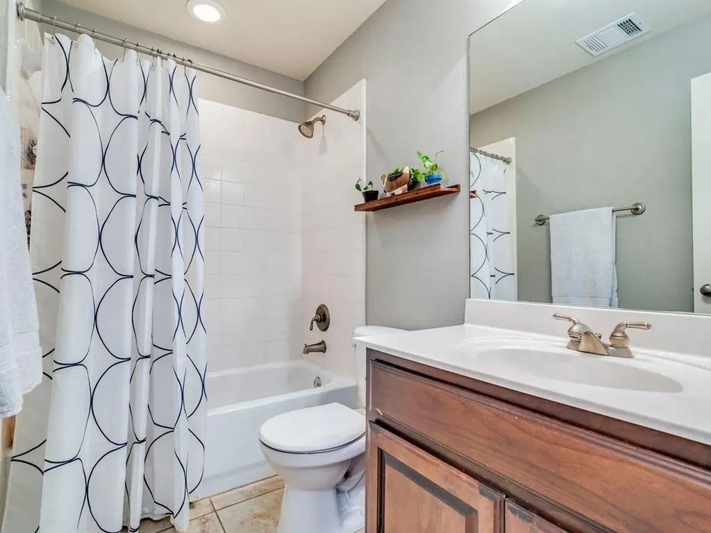 100 Empire Court Austin TX 78737