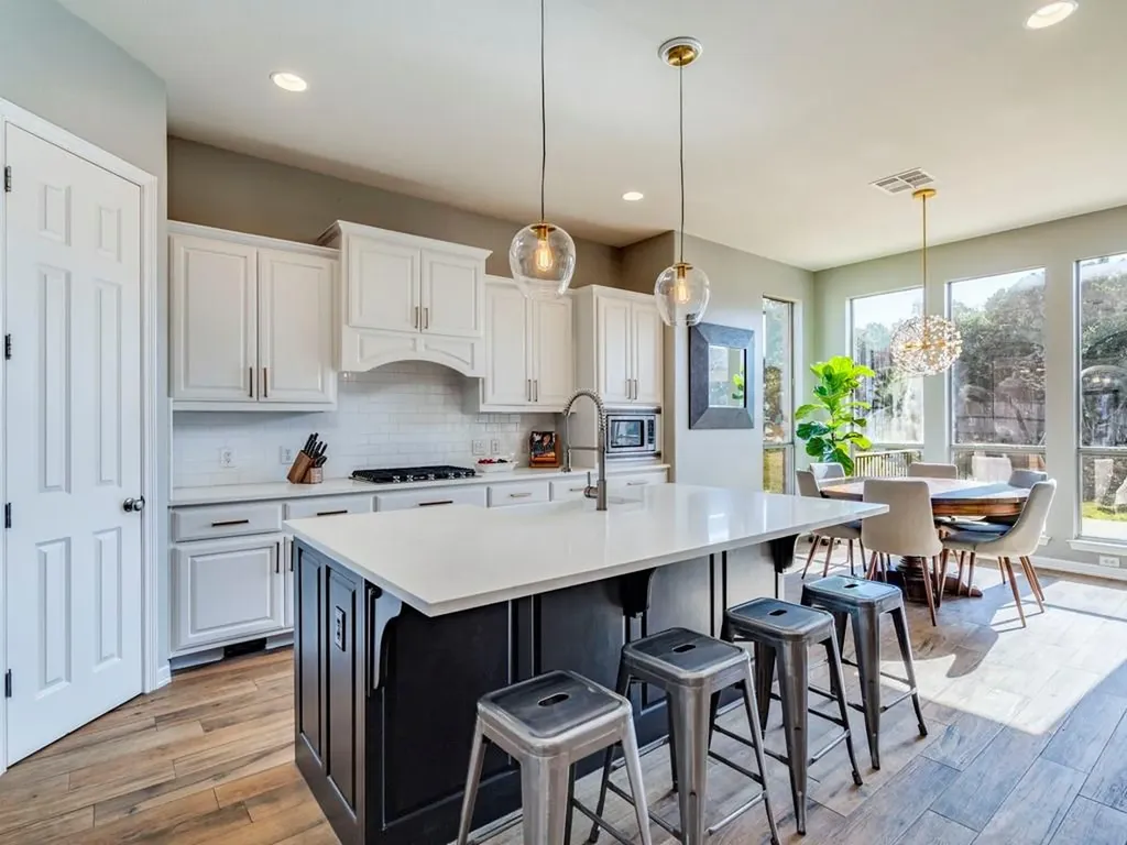 100 Empire Court Austin TX 78737