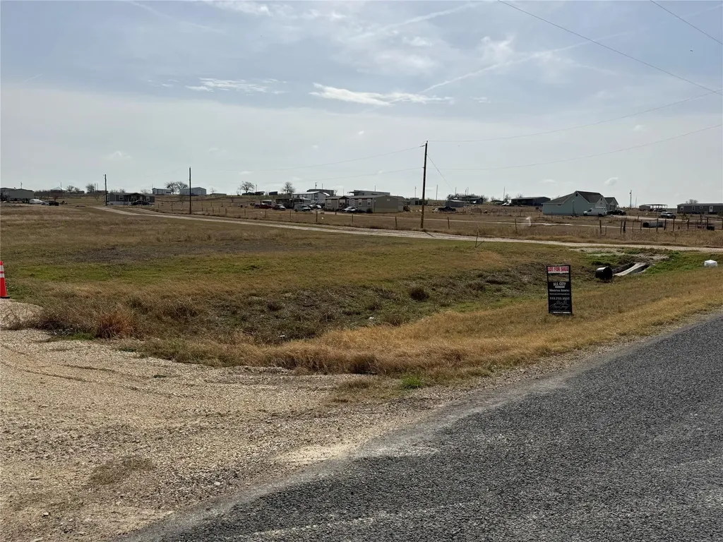1301 Cr 419 Taylor TX 76574