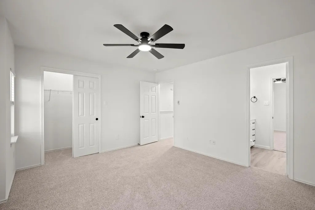 360 Sampson Kyle TX 78640