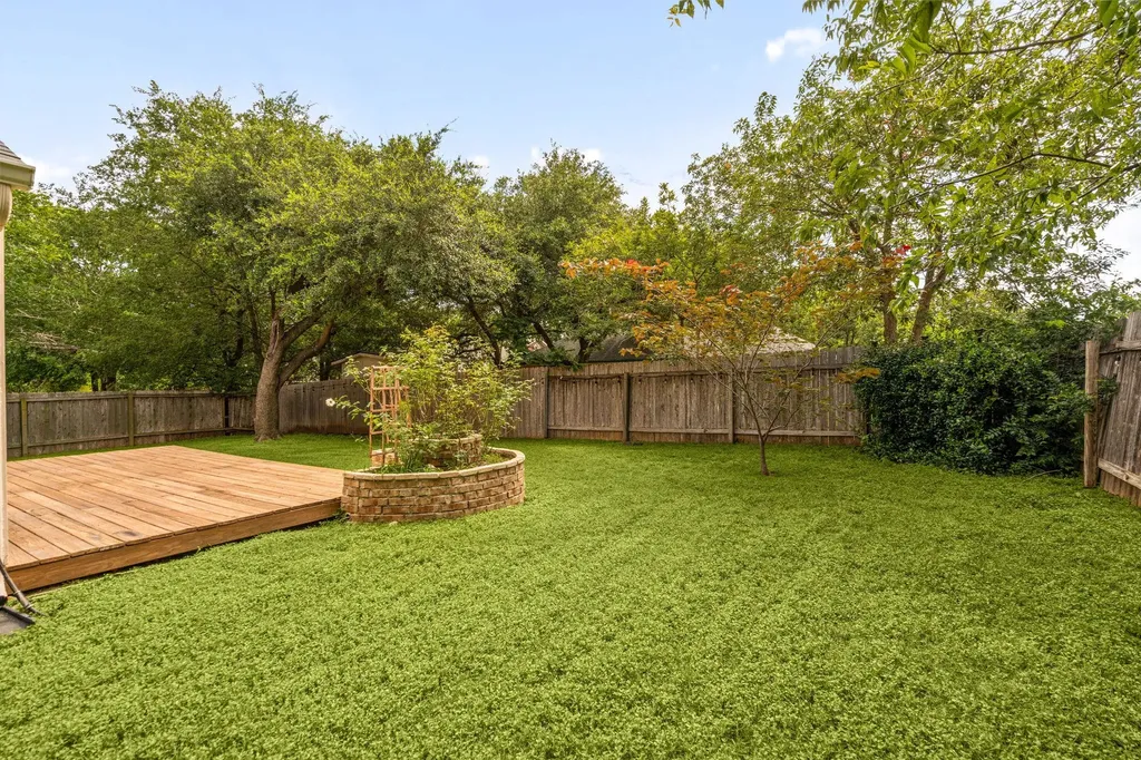 7900 Finch Trail Austin TX 78745