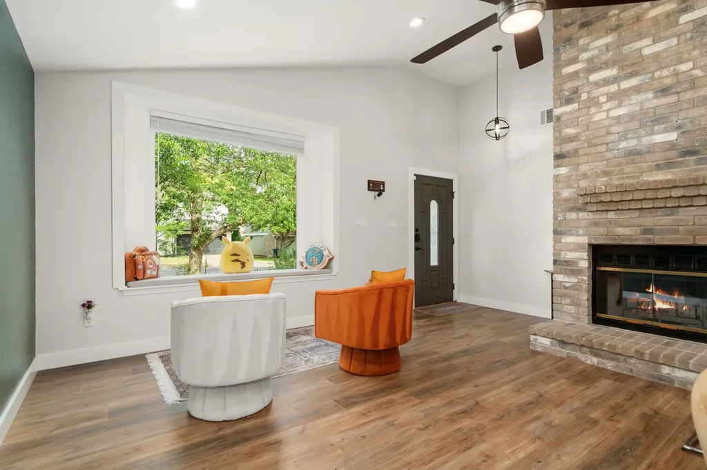 7900 Finch Trail Austin TX 78745