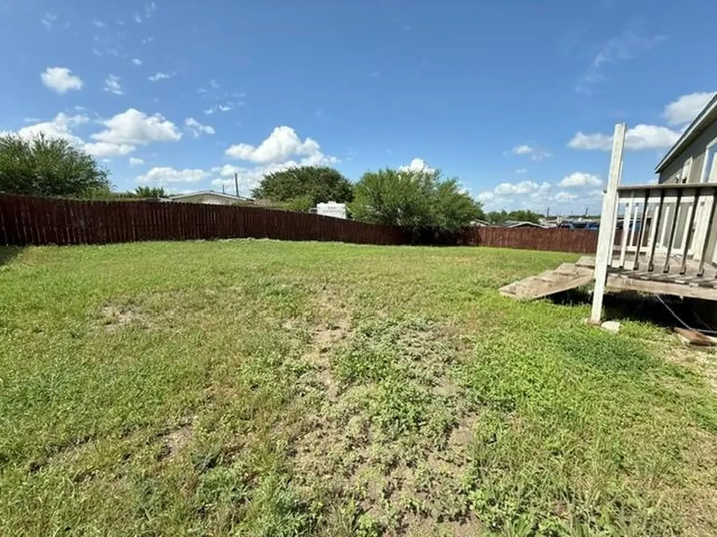 393 Duchess Pass Kyle TX 78640