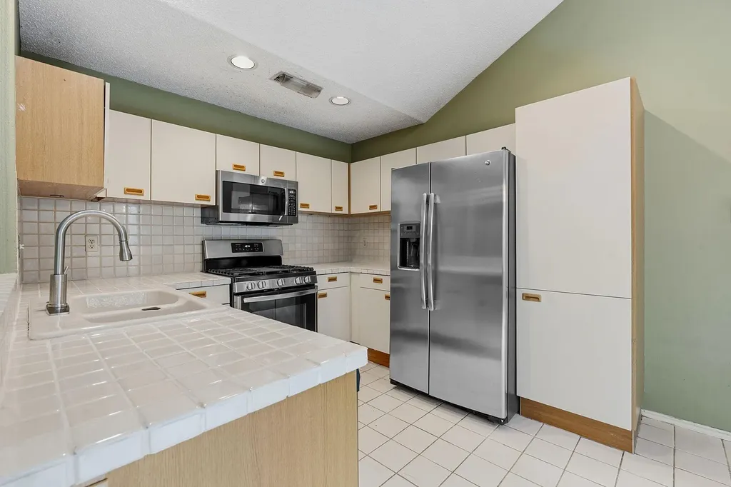 4305 Bonnell Vista Cove Austin TX 78731