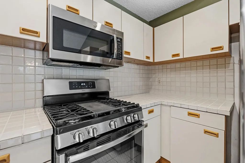 4305 Bonnell Vista Cove Austin TX 78731
