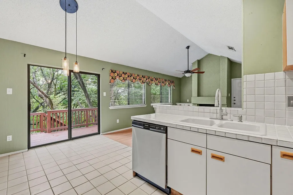 4305 Bonnell Vista Cove Austin TX 78731