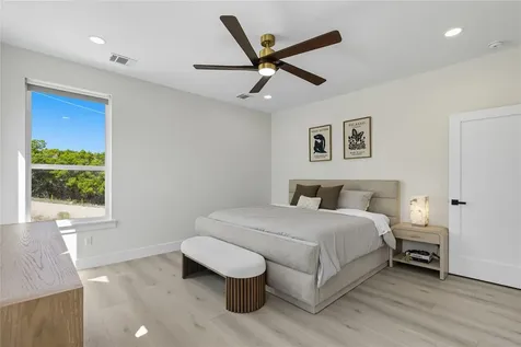 8303 Tombstone Cove Lago Vista TX 78645