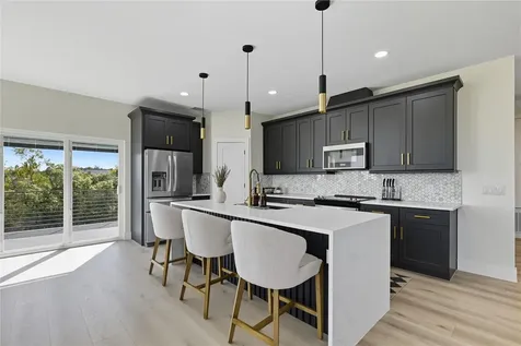 8303 Tombstone Cove Lago Vista TX 78645
