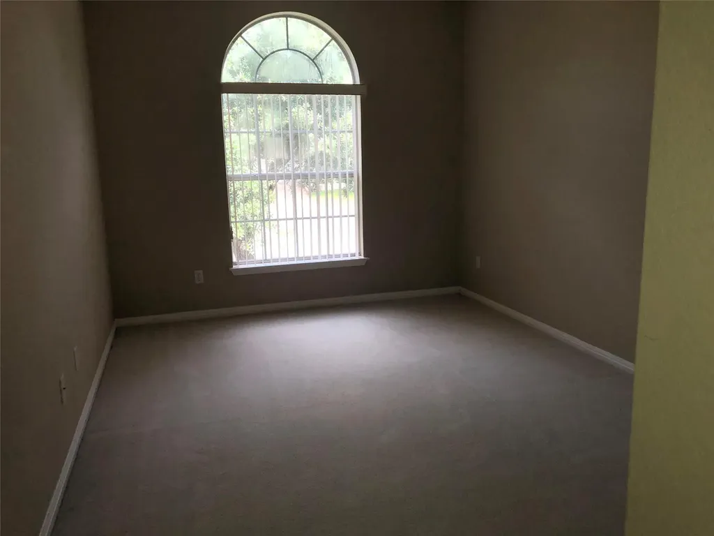 9013 Sautelle Lane Austin TX 78749