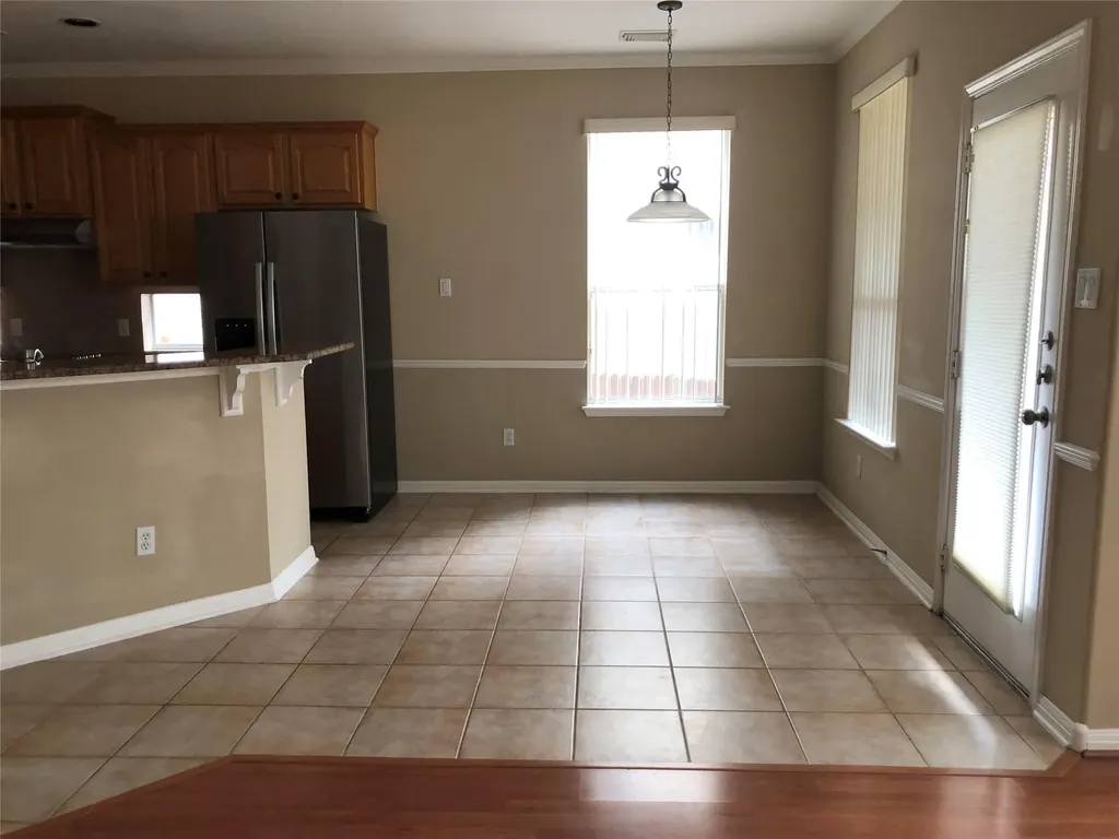 9013 Sautelle Lane Austin TX 78749