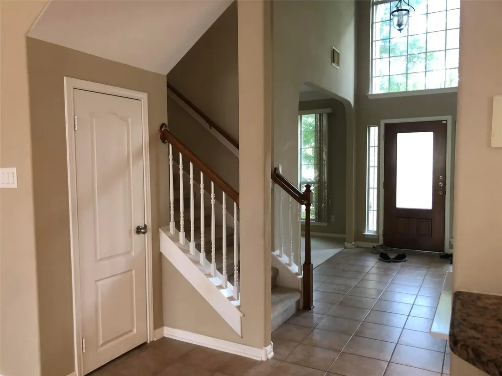 9013 Sautelle Lane Austin TX 78749
