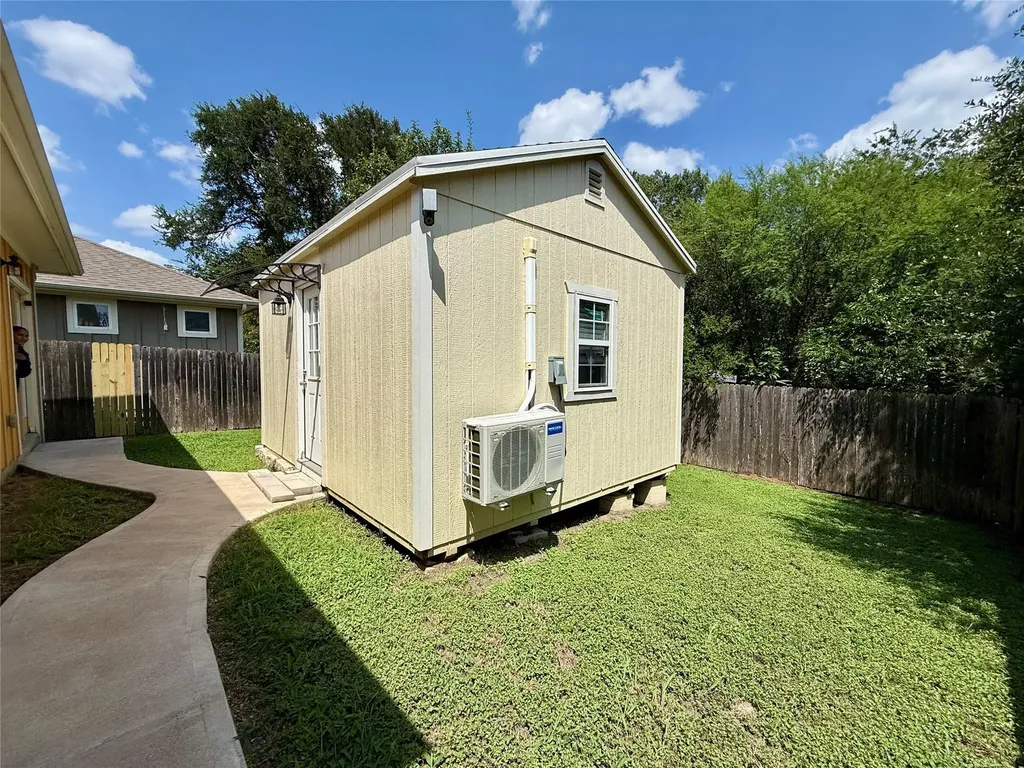 2711 Acopio Bend Austin TX 78745