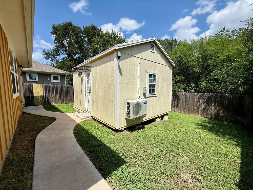 2711 Acopio Bend Austin TX 78745