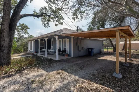 215 Harmons Way San Marcos TX 78666