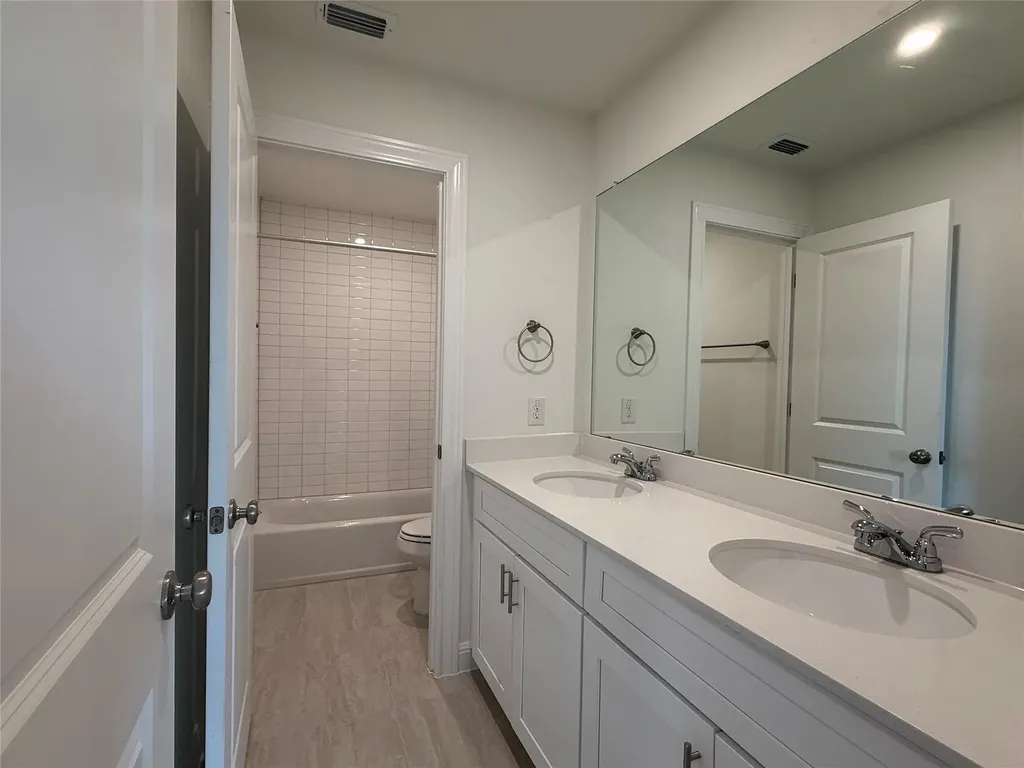 132 Tenny Lane Kyle TX 78640