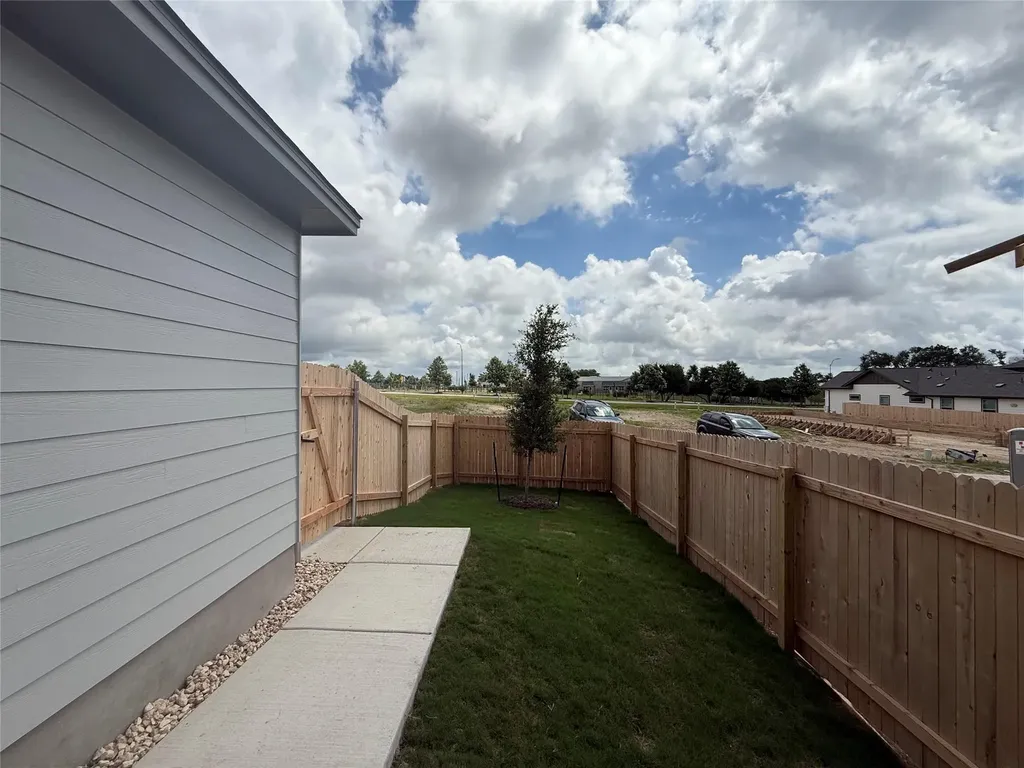 132 Tenny Lane Kyle TX 78640