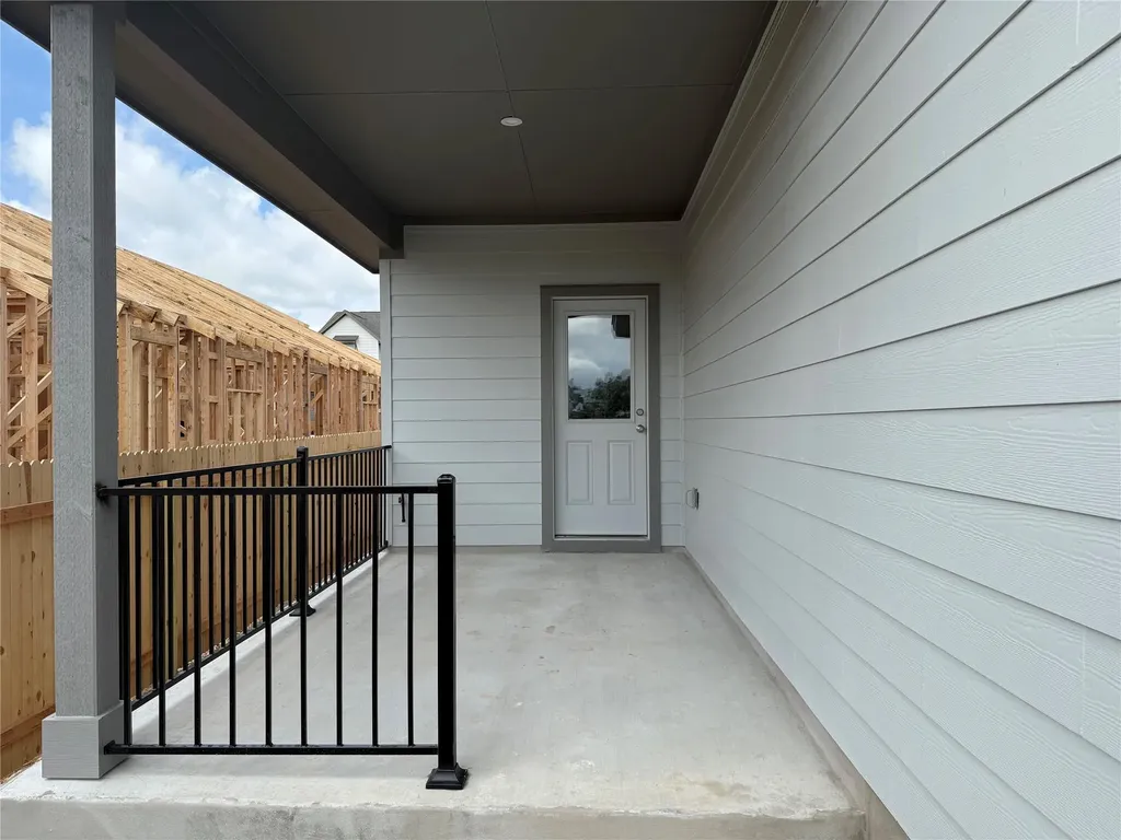 132 Tenny Lane Kyle TX 78640