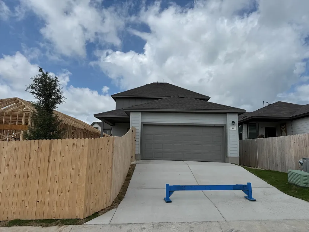 132 Tenny Lane Kyle TX 78640