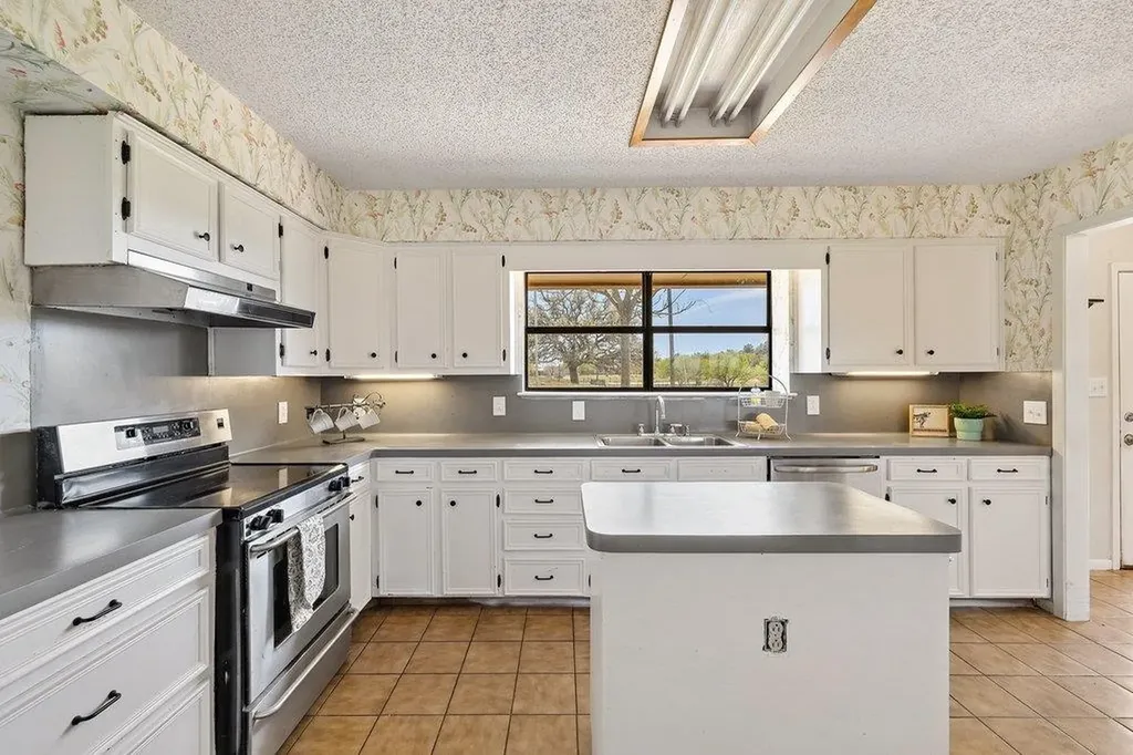 3410 W Ranch Road 152 Llano TX 78643