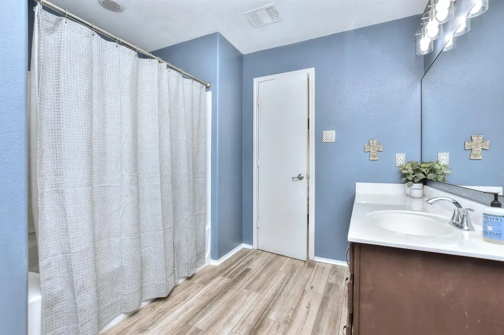 74 Jan Lane Georgetown TX 78626