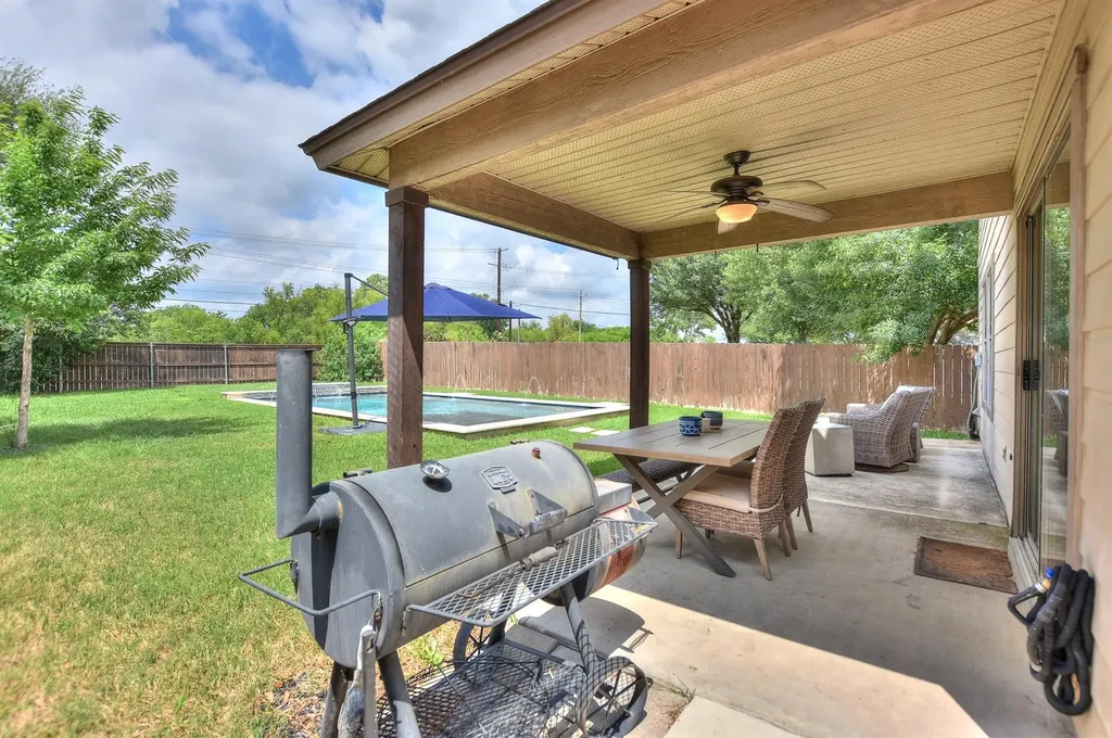 74 Jan Lane Georgetown TX 78626