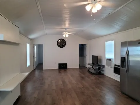 1102 Toledo Street Seadrift TX 77983