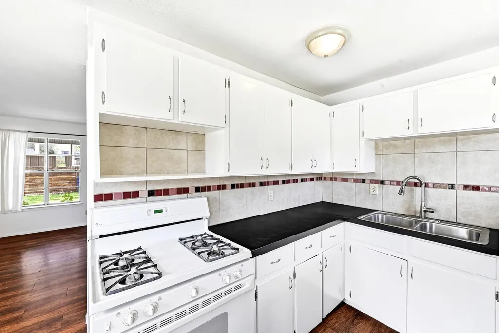 3604 Abbate Circle Austin TX 78721