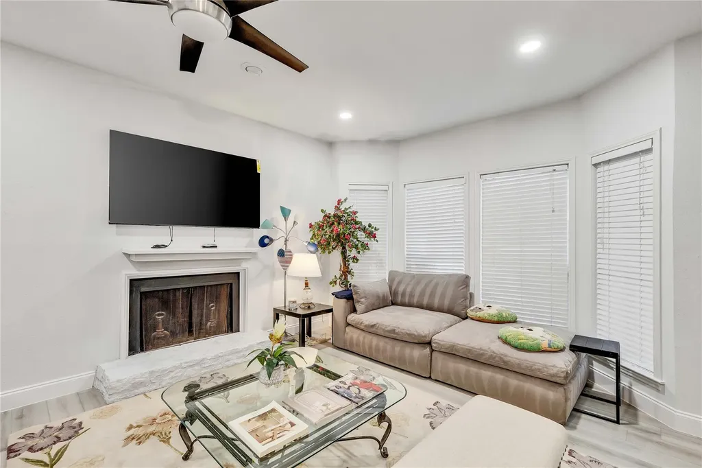 2529 Rio Grande Street Austin TX 78705