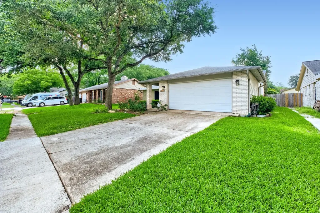 14130 Queensway Way San Antonio TX 78217