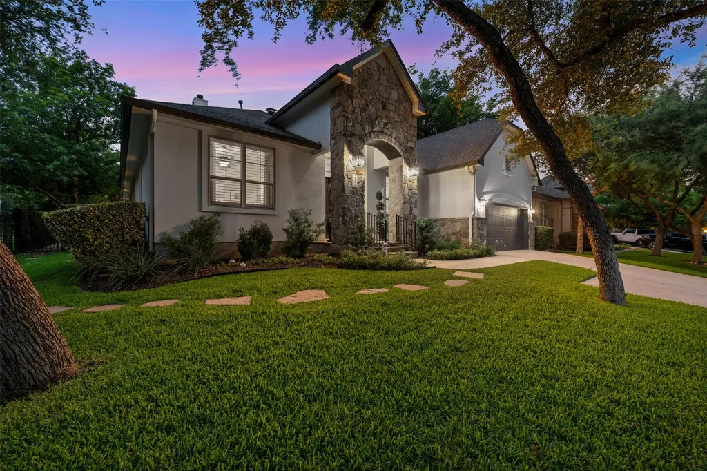 215 Lake Como Drive Austin TX 78734