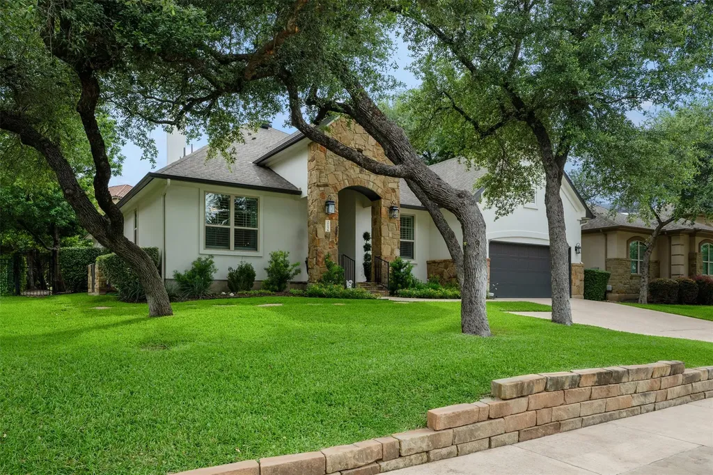 215 Lake Como Drive Austin TX 78734
