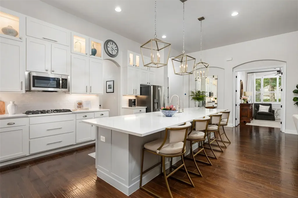 215 Lake Como Drive Austin TX 78734