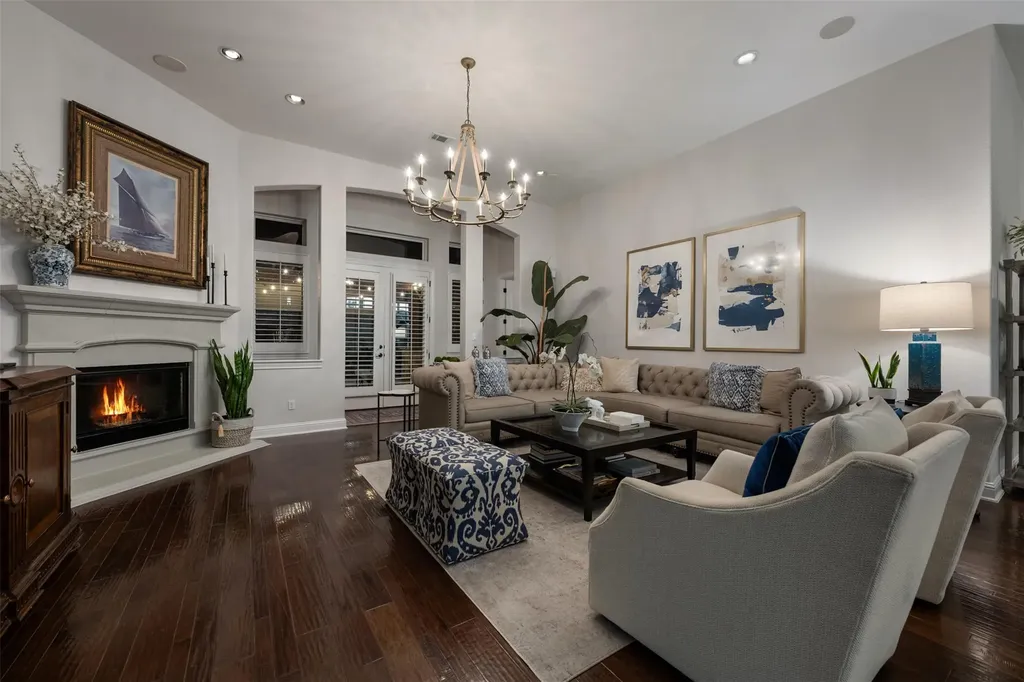 215 Lake Como Drive Austin TX 78734